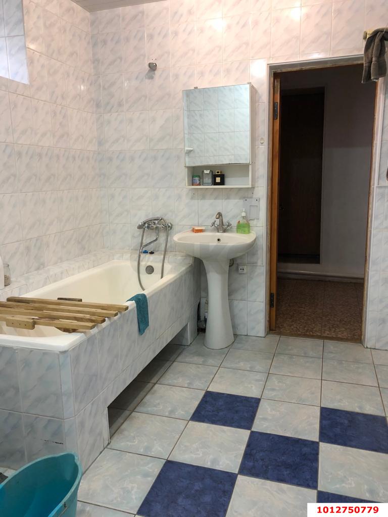 Фото №8: Дом 339&nbsp;м² + 6&nbsp;сот., 3&nbsp;эт. - Краснодар, Прикубанский внутригородской округ, Калинино, мкр. Завод Радиоизмерительных Приборов, ул. Пригородная, 291/2