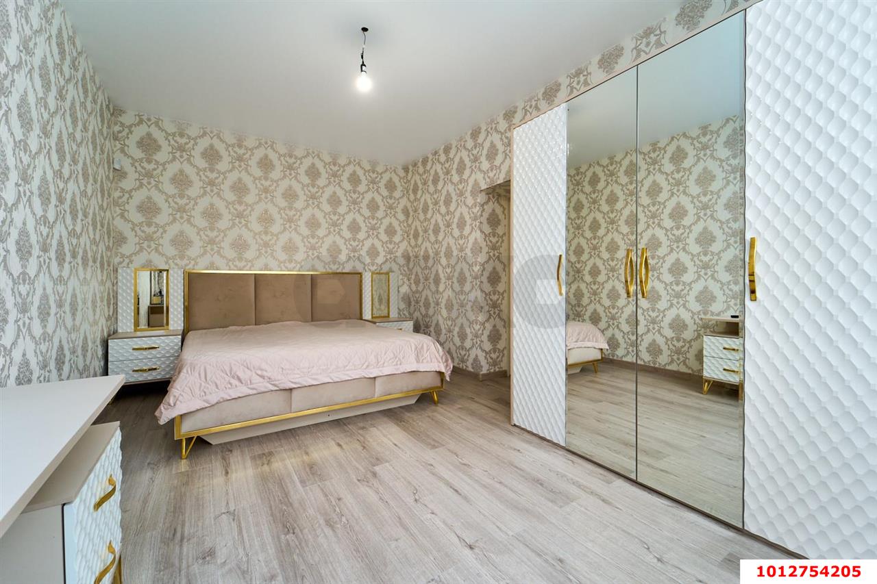 Фото №8: Дом 281&nbsp;м² + 4&nbsp;сот., 2&nbsp;эт. - Краснодар, Прикубанский внутригородской округ, мкр. Сады Калинина, ул. Средняя, 86
