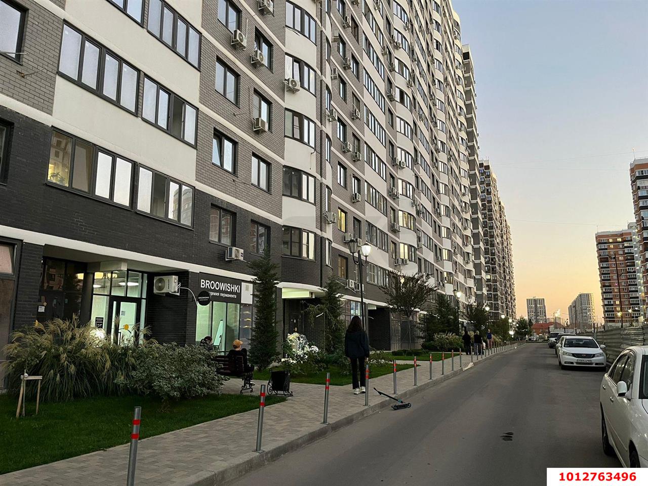 Фото №3: Торговое помещение 83&nbsp;м², 1/19&nbsp;эт. - Краснодар, Прикубанский внутригородской округ, Россинского, мкр. жилой комплекс Дружный-2, б-р Адмиралтейский, 3