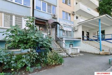 Фото №1: Торговое помещение 53 м², 1/16 эт. - Краснодар, мкр. Гидростроителей, ул. Парусная, 20/1