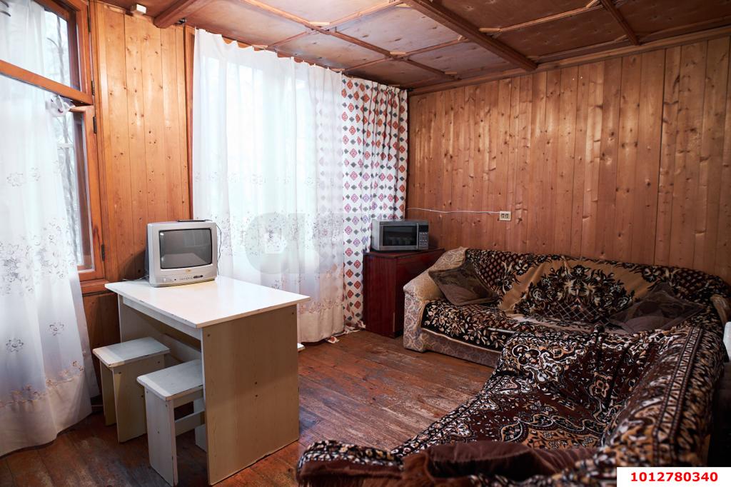 Фото №6: 3-комнатная квартира 63&nbsp;м², 1/5&nbsp;эт. - Краснодар, Прикубанский внутригородской округ, мкр. Фестивальный, ул. Герцена, 194