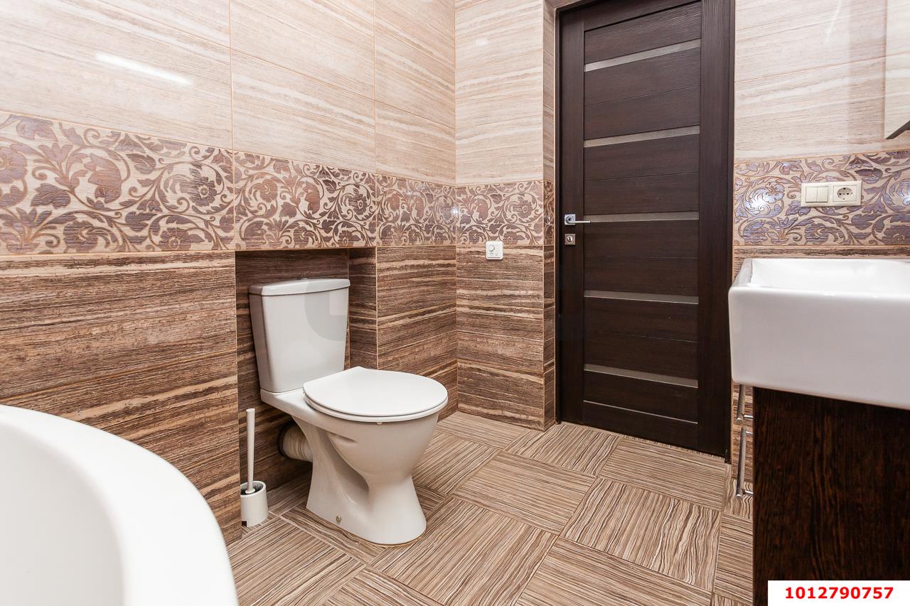 Фото №15: 2-комнатная квартира 72&nbsp;м², 3/3&nbsp;эт. - Краснодар, Прикубанский внутригородской округ, мкр. Музыкальный, ул. Гомельская