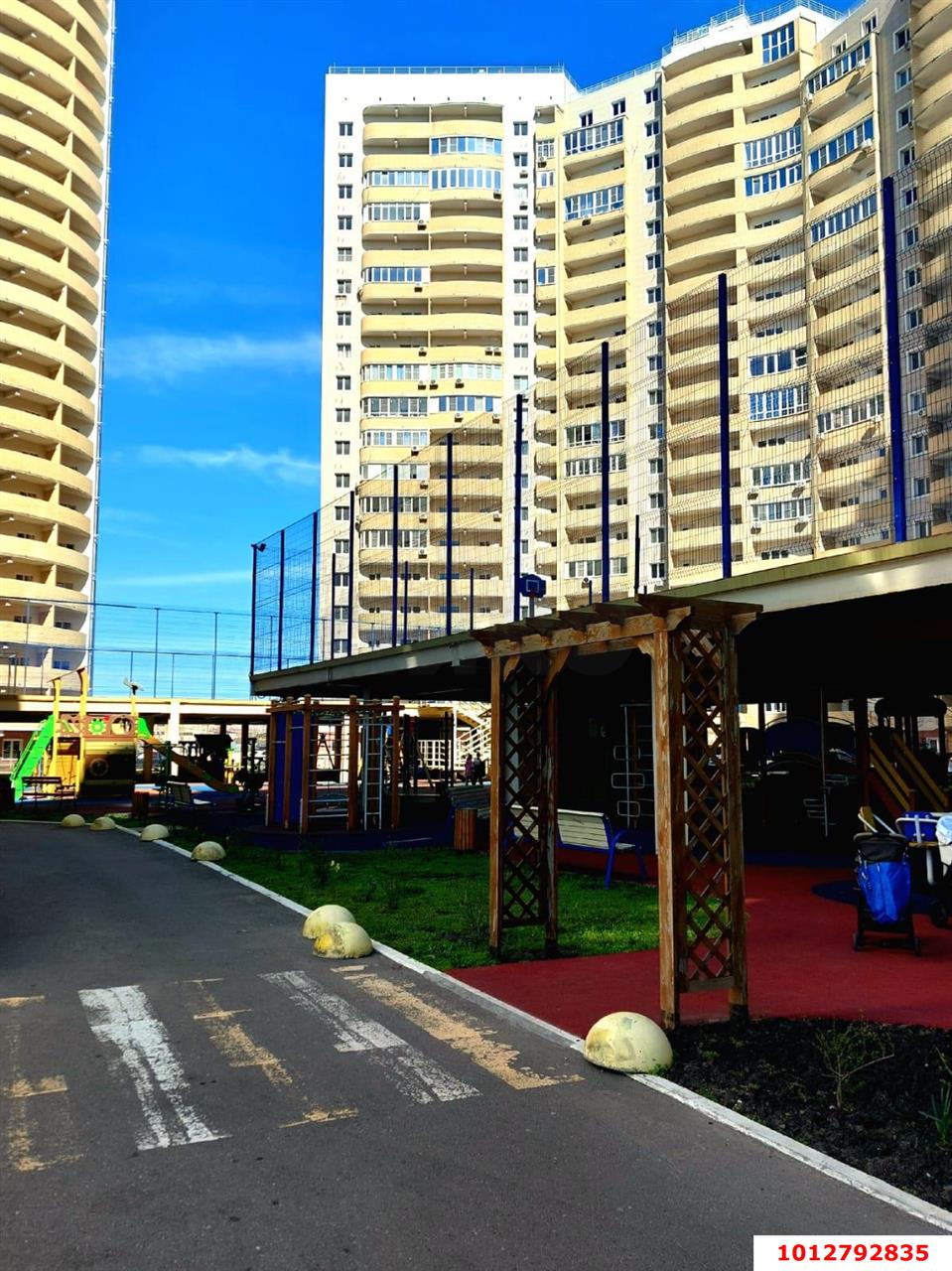 Фото №4: 4-комнатная квартира 121&nbsp;м², 19/24&nbsp;эт. - Краснодар, Центральный внутригородской округ, Дубинка, жилой комплекс Радонеж, мкр. Черёмушки, ул. Вишняковой, 1/23к2