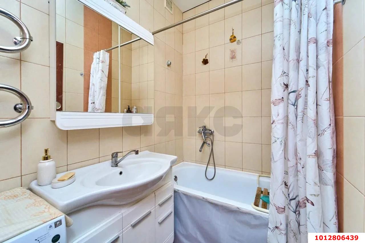 Фото №11: 2-комнатная квартира 60&nbsp;м², 2/5&nbsp;эт. - Краснодар, Прикубанский внутригородской округ, мкр. Молодёжный, ул. Зеленоградская, 43