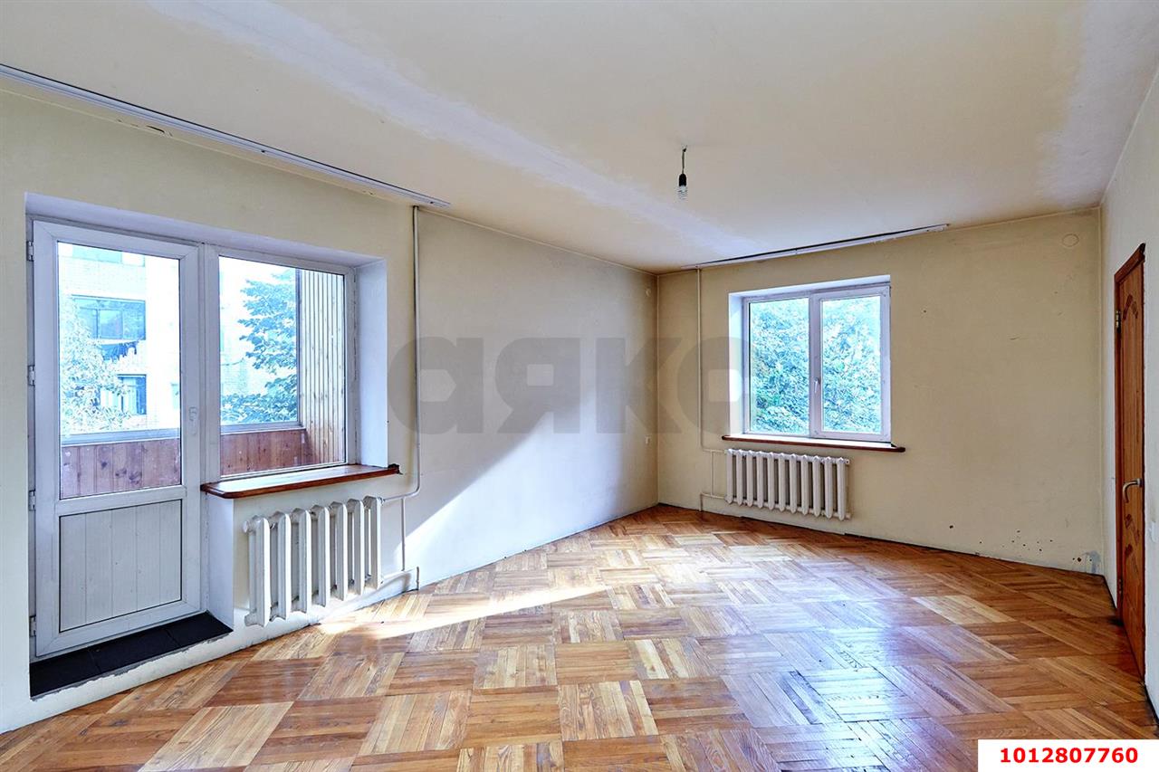 Фото №11: Дом 215&nbsp;м² + 3&nbsp;сот., 3&nbsp;эт. - Краснодар, Прикубанский внутригородской округ, Школьный, Круглик, мкр. Табачная Фабрика, ул. Академика Пустовойта, 12