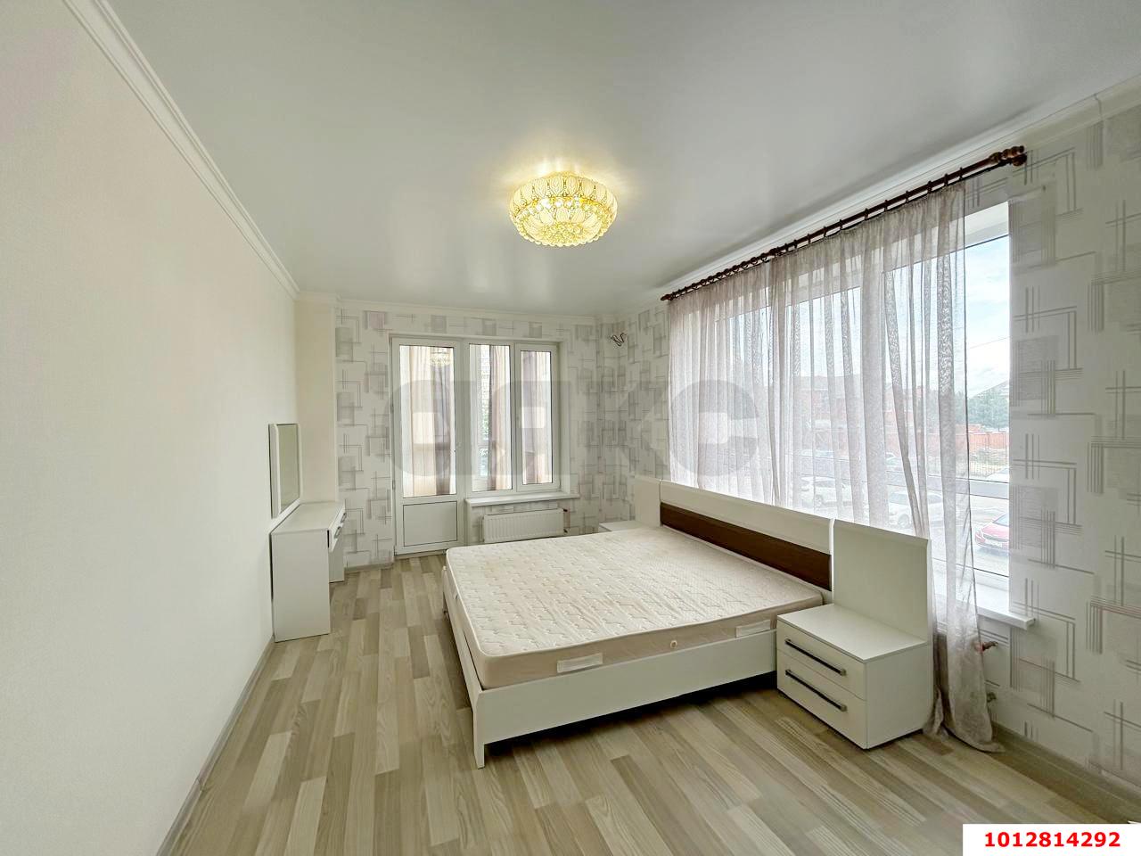 Фото №3: 2-комнатная квартира 85&nbsp;м², 2/15&nbsp;эт. - Краснодар, Карасунский внутригородской округ, жилой комплекс Империал, ж/м Пашковский, ул. Леонида Лаврова, 8к4