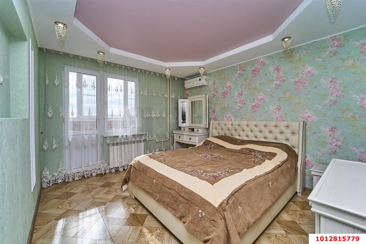 Фото №7: 3-комнатная квартира 90&nbsp;м², 7/16&nbsp;эт. - Краснодар, Центральный внутригородской округ, Дубинка, мкр. ЖК Димитрова, ул. Димитрова, 3/2