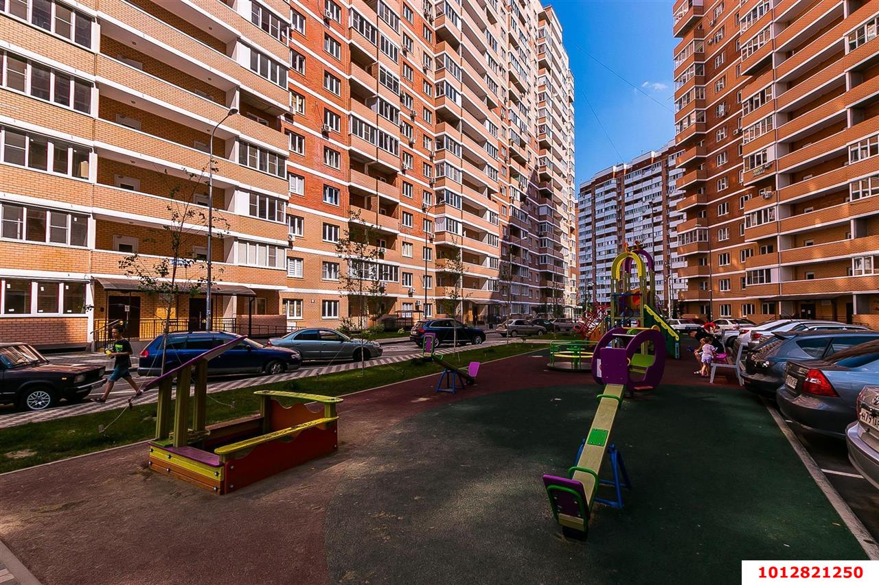 Фото №9: 1-комнатная квартира 48&nbsp;м², 1/16&nbsp;эт. - Краснодар, Прикубанский внутригородской округ, мкр. ЖК Красная Площадь, ул. Кореновская, 57к1