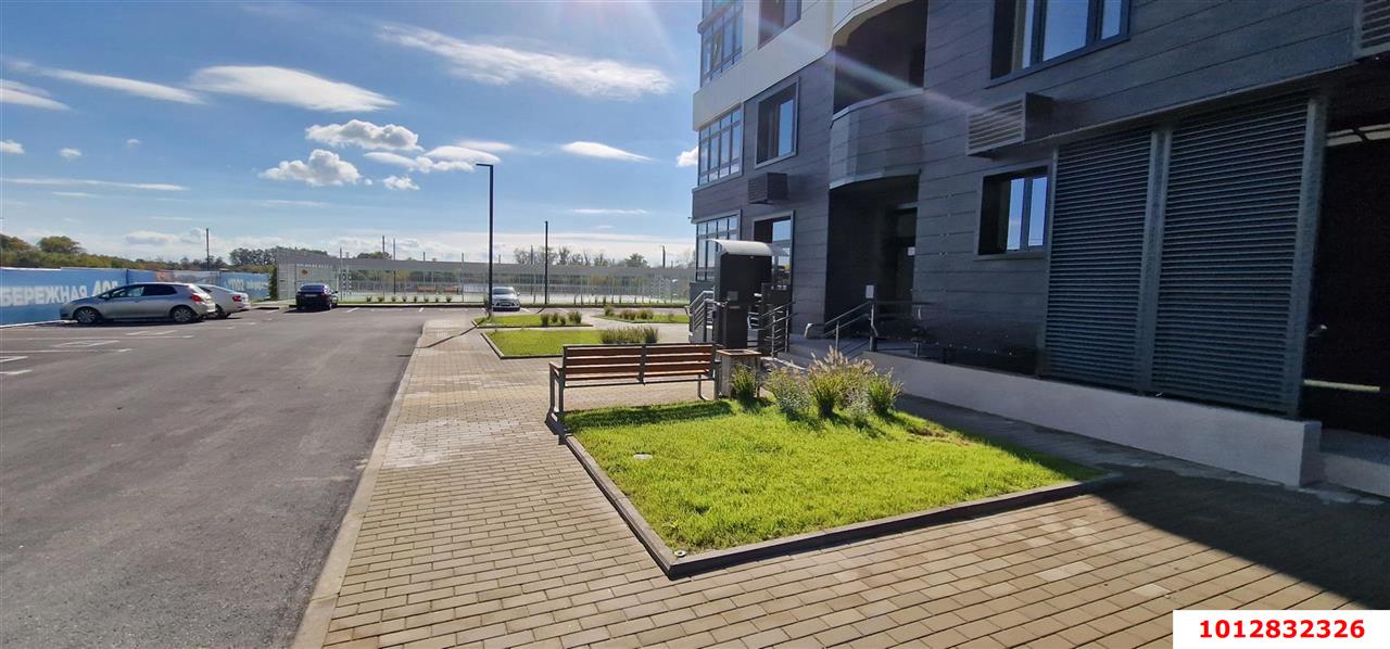Фото №5: Торговое помещение 52&nbsp;м², 1/24&nbsp;эт. - Краснодар, Карасунский внутригородской округ, мкр. Почтовый, ул. имени Валерия Гассия, 4/7к4
