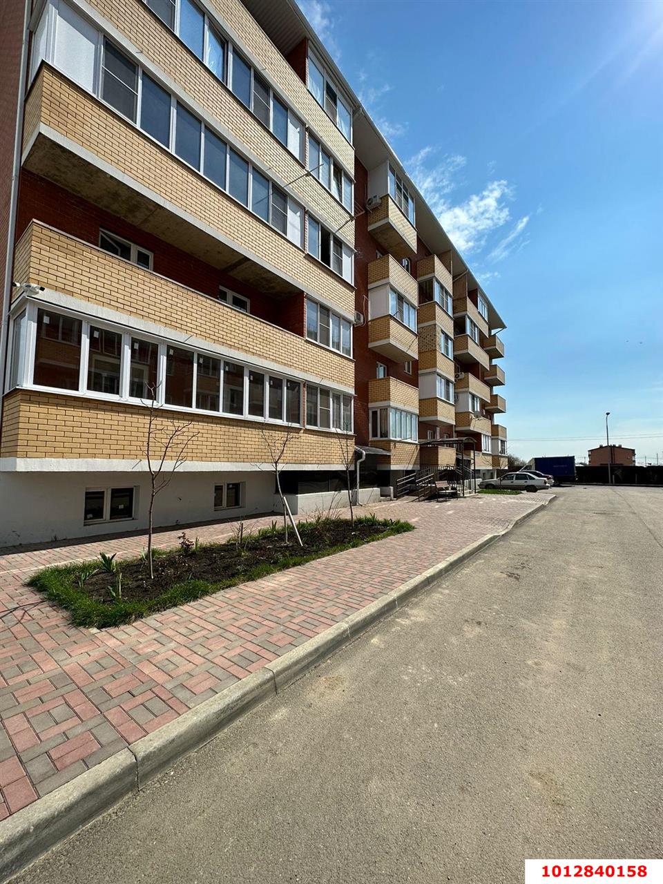 Фото №1: 1-комнатная квартира 35&nbsp;м², 4/5&nbsp;эт. - Краснодар, мкр. Прикубанский внутригородской округ, ул. имени В.М. Комарова, 106Бк8