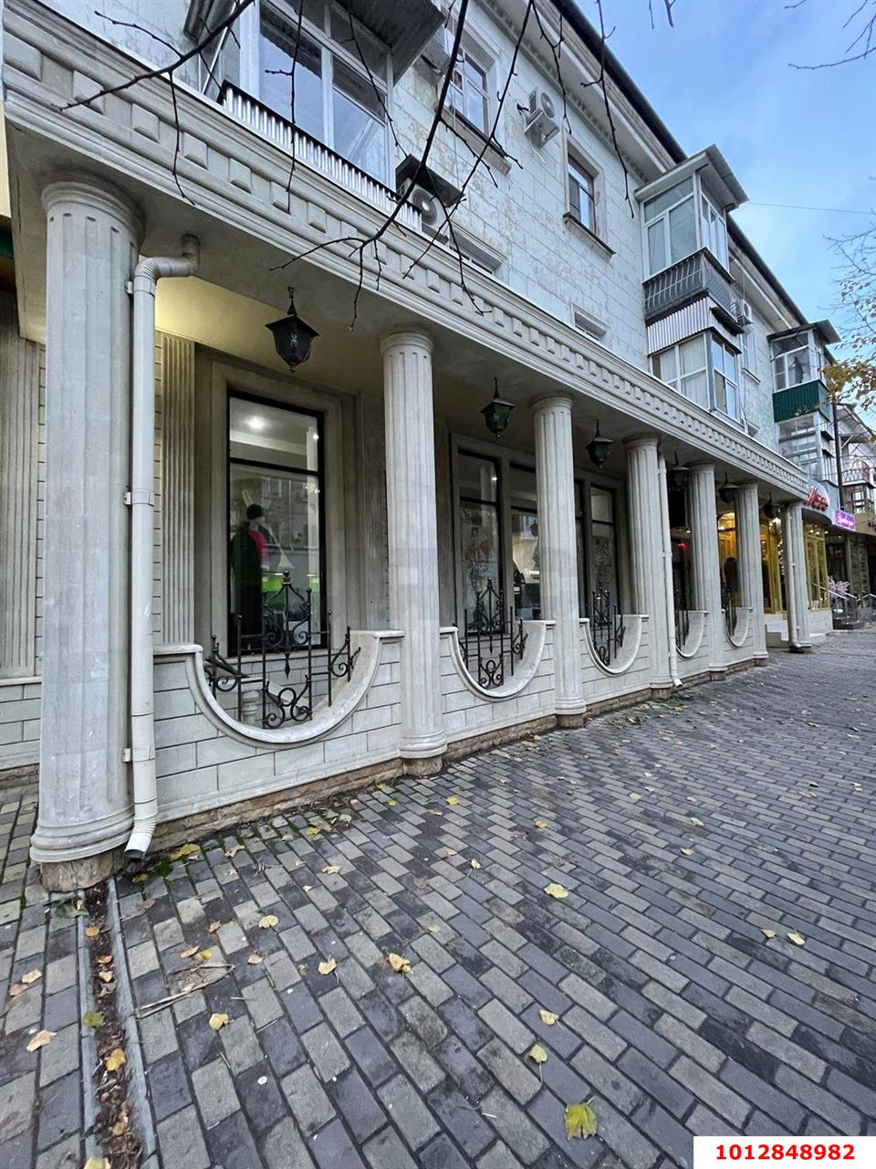 Фото №2: Торговое помещение 293&nbsp;м², 1/3&nbsp;эт. - Армавир, мкр. Оптика, ул. Ленина, 97