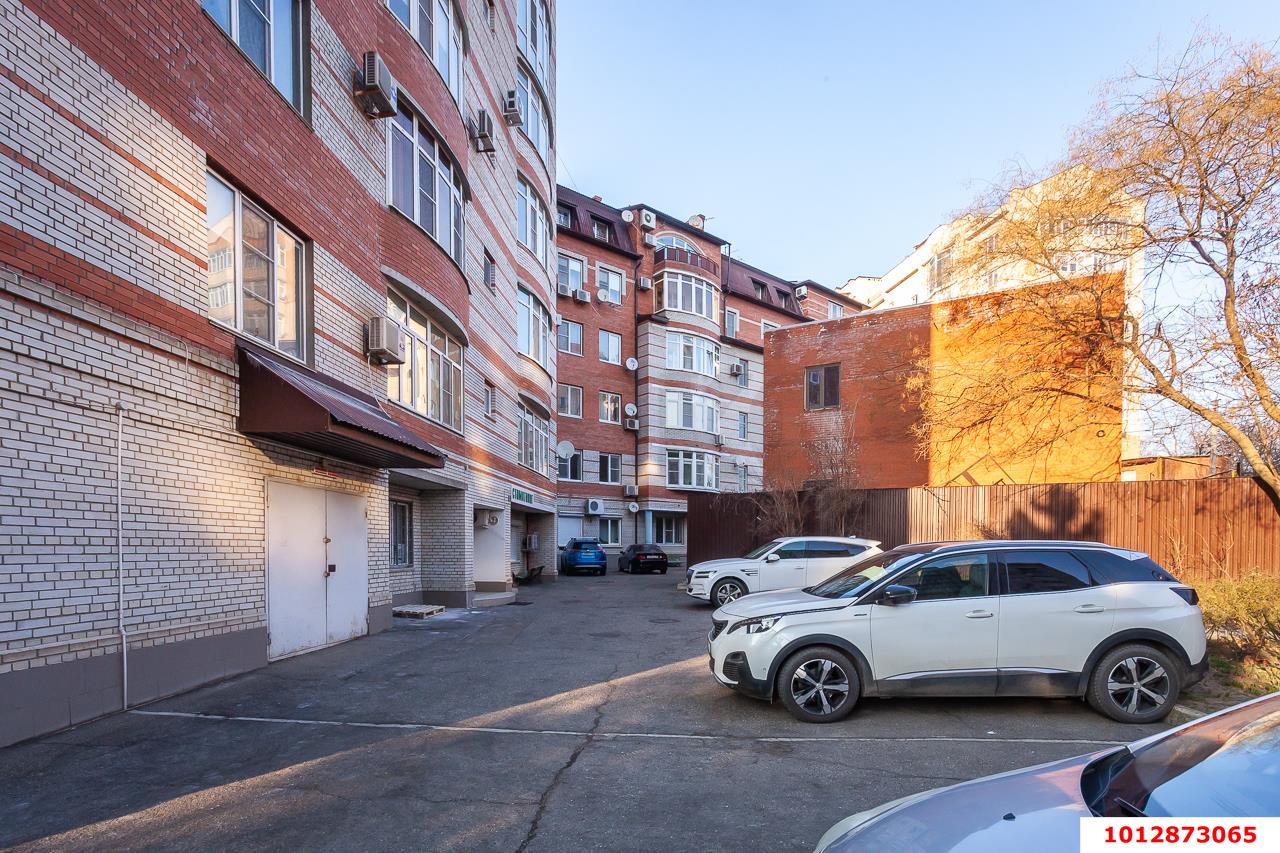 Фото №17: 4-комнатная квартира 155&nbsp;м², 6/6&nbsp;эт. - Краснодар, мкр. Западный внутригородской округ, ул. имени Дзержинского, 12/1