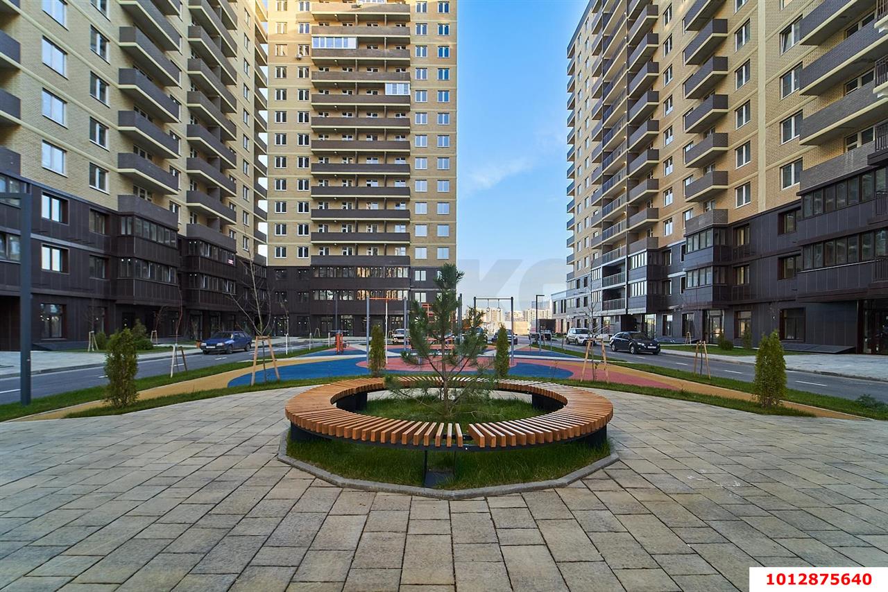 Фото №1: Торговое помещение 50&nbsp;м², 1/19&nbsp;эт. - Краснодар, Прикубанский внутригородской округ, мкр. жилой комплекс Ракурс, ул. имени Героя Ростовского, 8