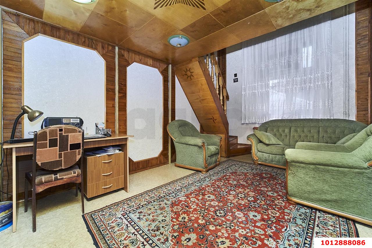 Фото №7: 2-комнатная квартира 65&nbsp;м², 1/2&nbsp;эт. - Краснодар, Западный внутригородской округ, мкр. Центральный, ул. Рашпилевская, 127