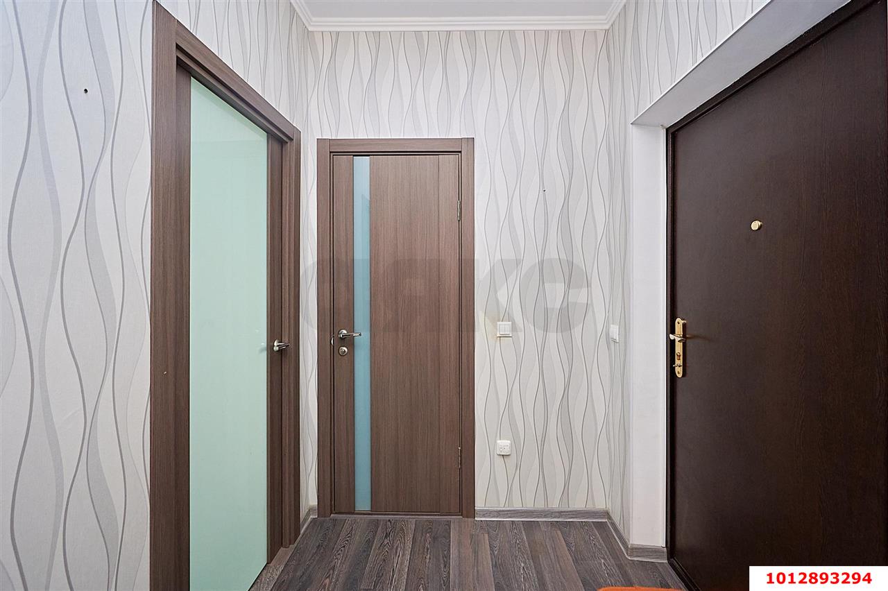 Фото №7: 1-комнатная квартира 45&nbsp;м², 23/24&nbsp;эт. - Краснодар, Центральный внутригородской округ, Черёмушки, мкр. ЖК Солнечный Остров, ул. Кубанская, 58