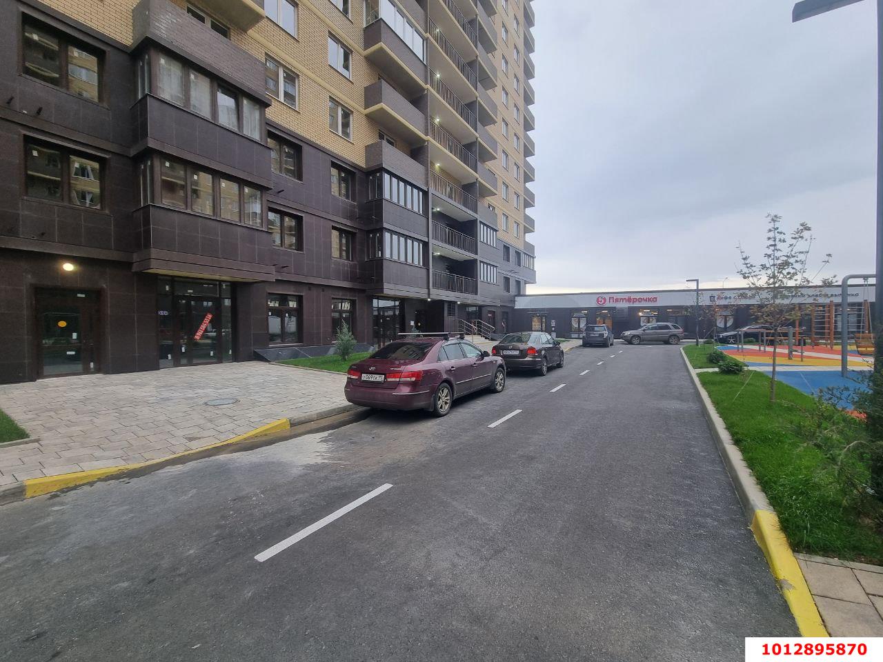 Фото №8: Торговое помещение 44&nbsp;м², 1/17&nbsp;эт. - Краснодар, Прикубанский внутригородской округ, мкр. жилой комплекс Ракурс, ул. имени Героя Ростовского, 8к4