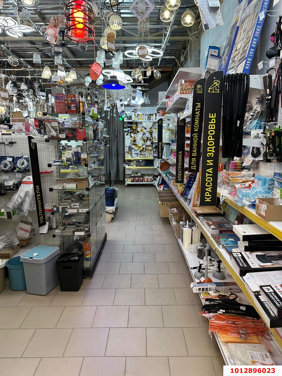 Фото №5: Отдельное здание 892&nbsp;м², 1/2&nbsp;эт. - Российский, мкр. Прикубанский внутригородской округ, ул. имени В.М. Комарова, 32