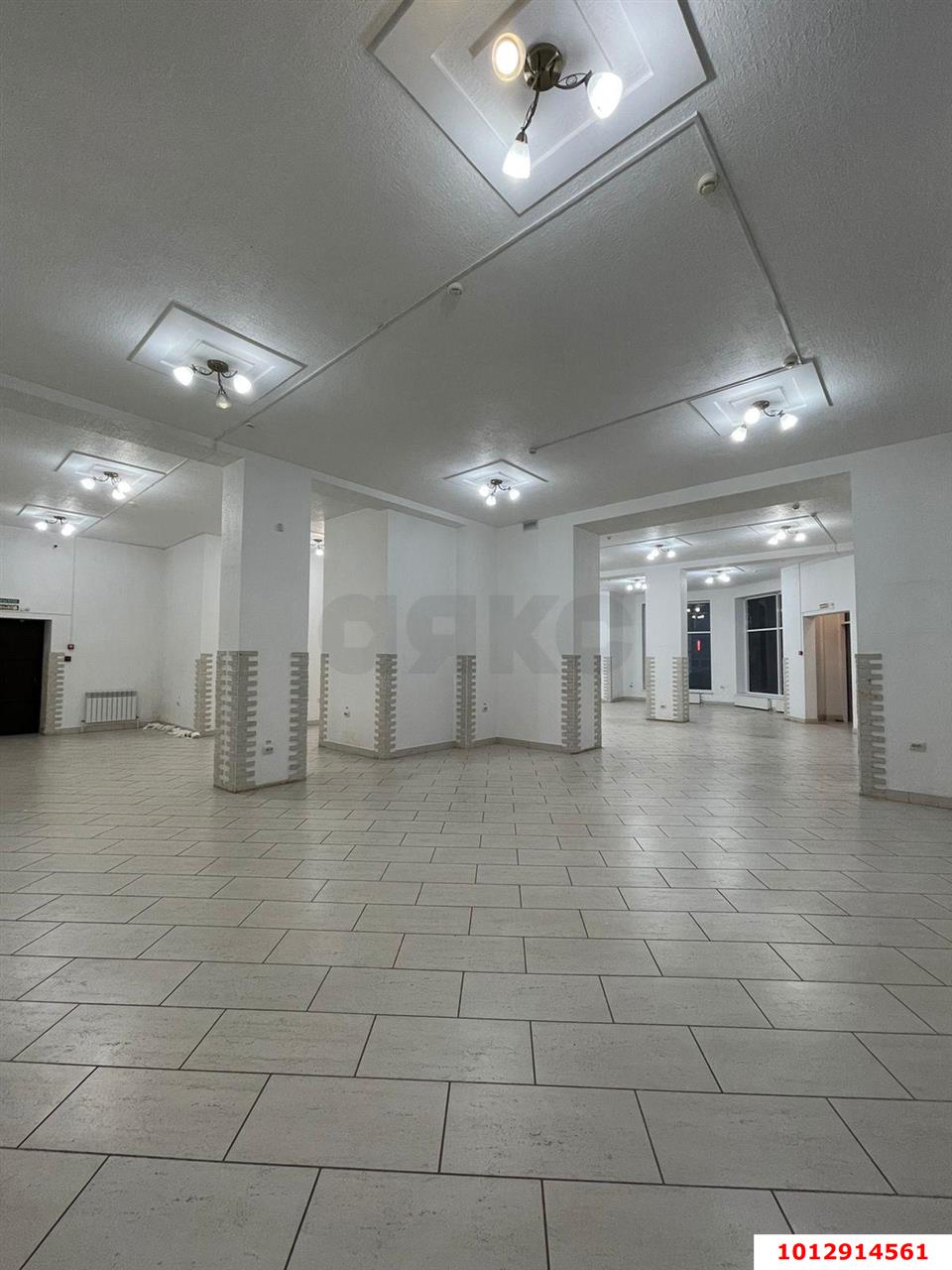 Фото №3: Торговое помещение 197&nbsp;м², 1/4&nbsp;эт. - Армавир, мкр. Родина, ул. Советской Армии, 33