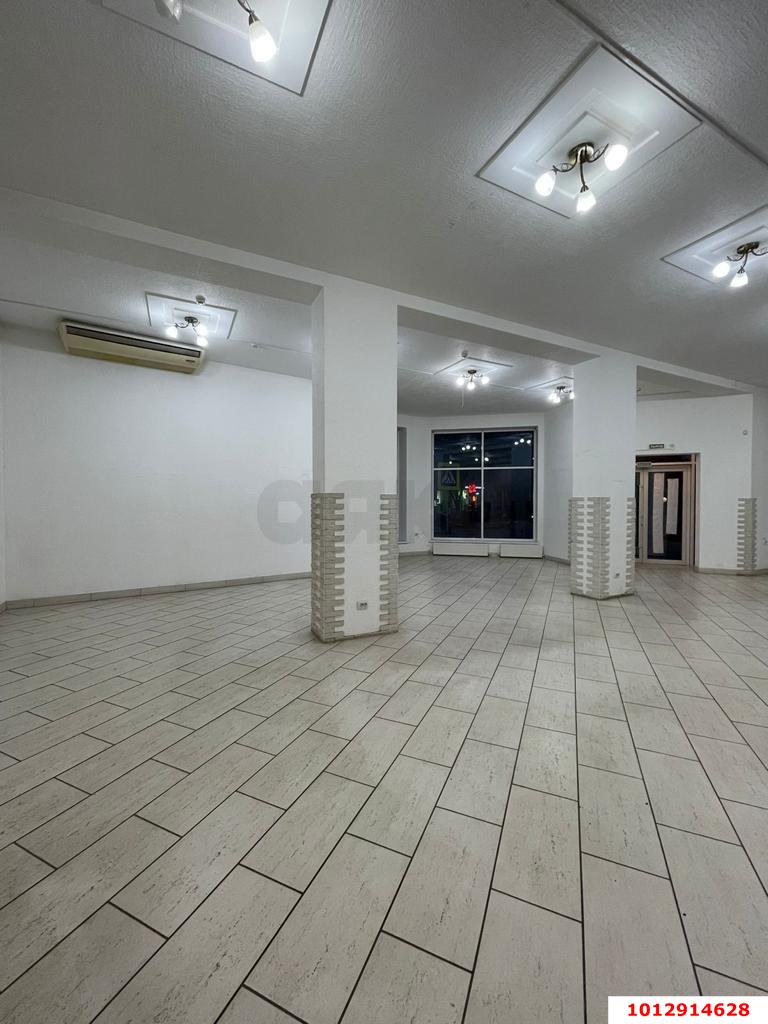 Фото №5: Торговое помещение 197&nbsp;м², 1/4&nbsp;эт. - Армавир, мкр. Родина, ул. Советской Армии, 36