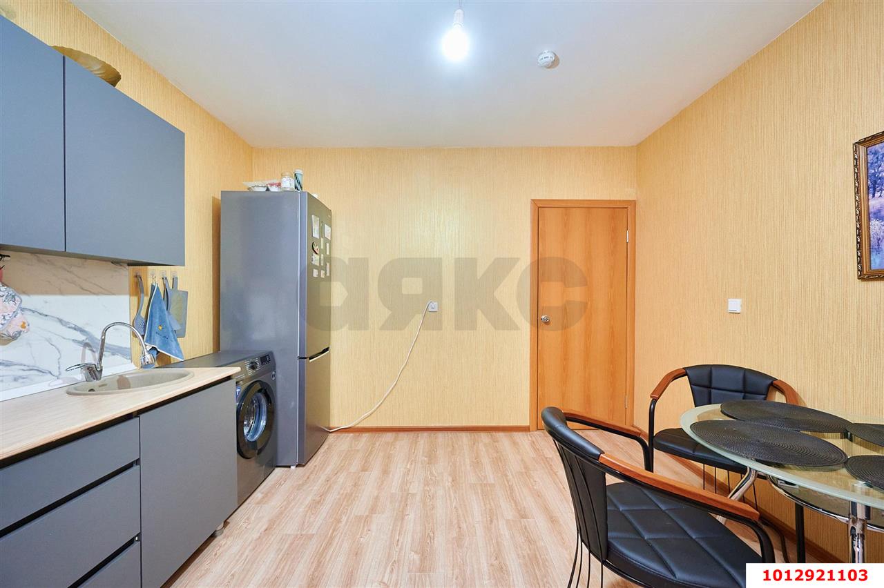 Фото №6: 3-комнатная квартира 82&nbsp;м², 8/16&nbsp;эт. - Краснодар, Прикубанский внутригородской округ, мкр. жилой комплекс Мой Город, ул. Западный Обход, 39/1к5