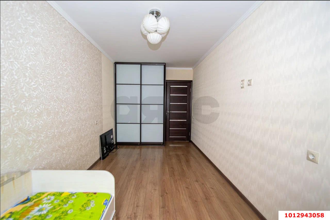 Фото №6: 2-комнатная квартира 46&nbsp;м², 4/5&nbsp;эт. - Краснодар, Центральный внутригородской округ, мкр. Центральный, ул. Леваневского, 191