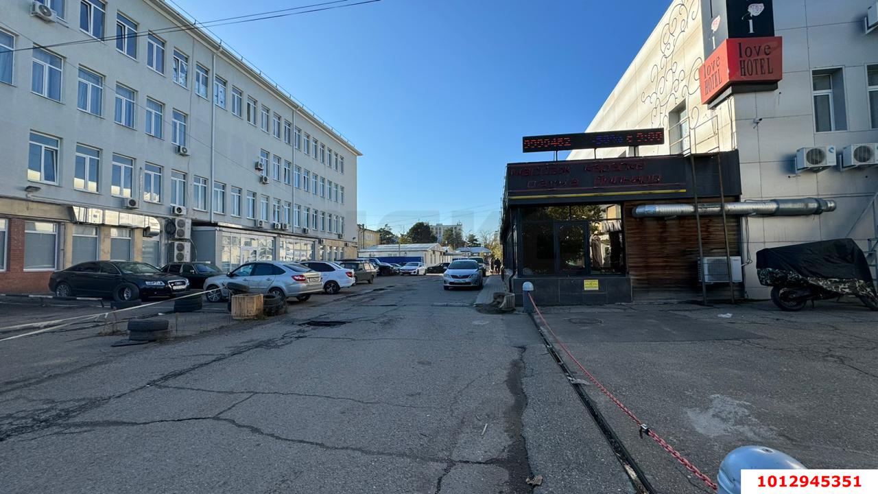 Фото №5: Торговое помещение 113&nbsp;м², 1/2&nbsp;эт. - Краснодар, Карасунский внутригородской округ, мкр. Хлопчато-бумажный Комбинат, ул. Сормовская, 7