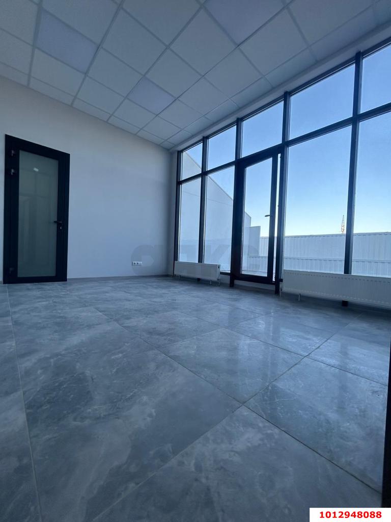 Фото №10: Офисное помещение 730&nbsp;м², 3/3&nbsp;эт. - Краснодар, Прикубанский внутригородской округ, Завод Радиоизмерительных Приборов, мкр. Ростовское Шоссе, ул. Ростовское шоссе, 22/9
