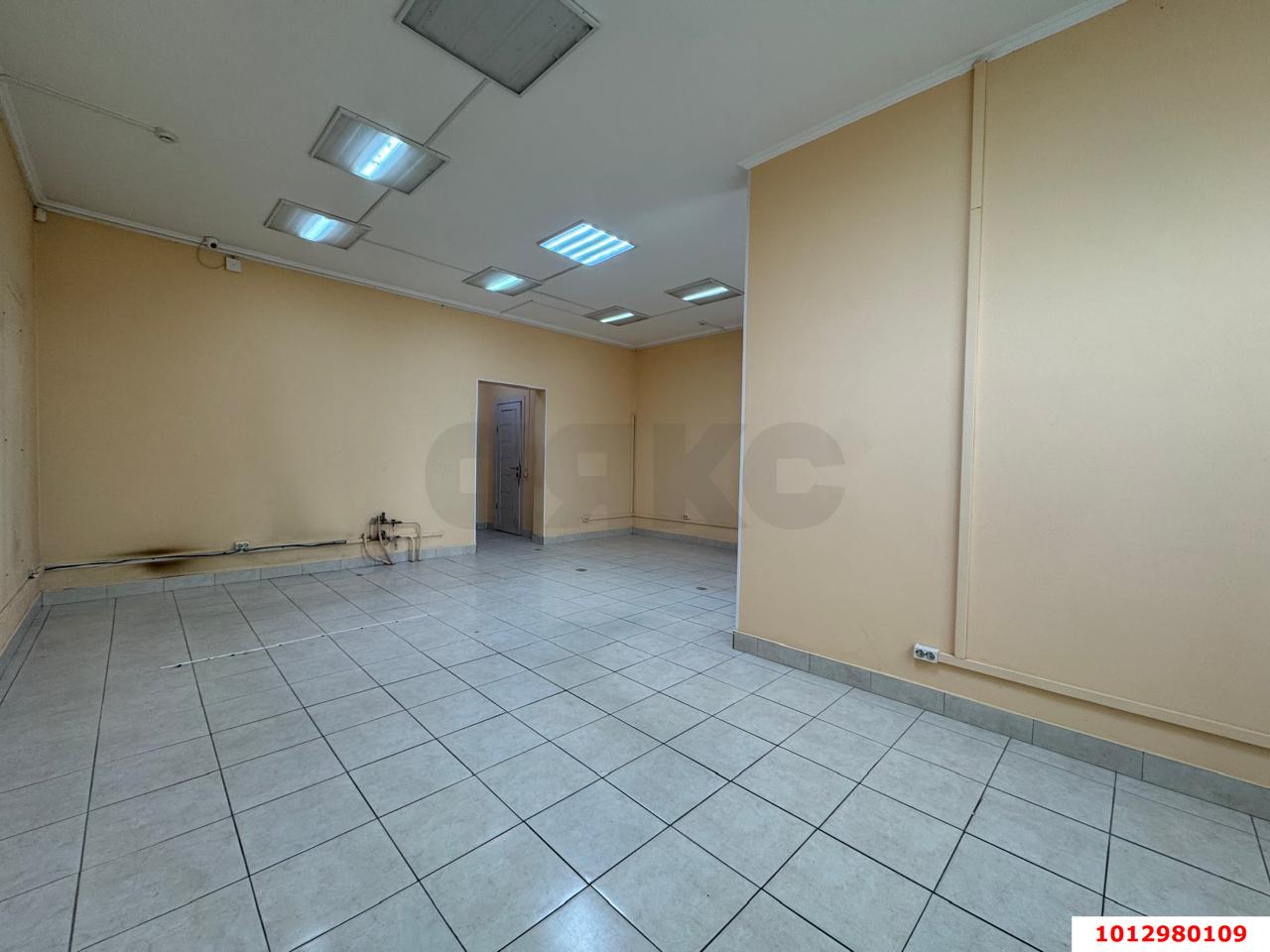 Фото №11: Торговое помещение 63&nbsp;м², 1/25&nbsp;эт. - Краснодар, Прикубанский внутригородской округ, мкр. 40 лет Победы, ул. имени 40-летия Победы
