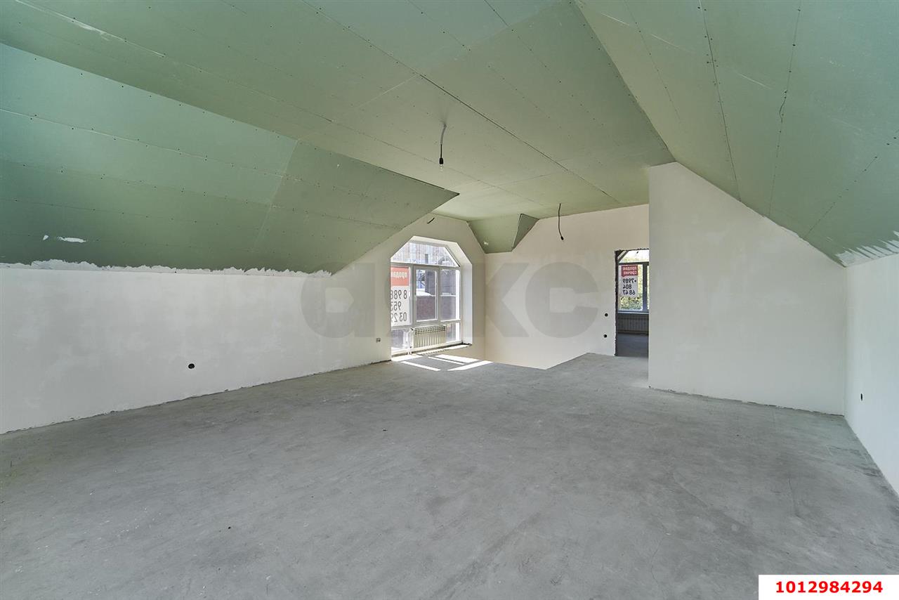 Фото №24: Дом 236&nbsp;м² + 4&nbsp;сот., 3&nbsp;эт. - Краснодар, Западный внутригородской округ, мкр. Фестивальный, пер. Тимашевский, 16