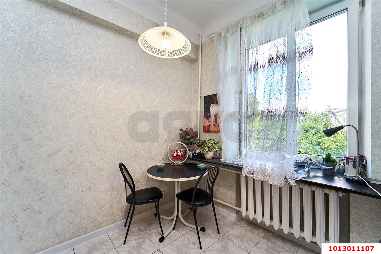 Фото №10: 2-комнатная квартира 52&nbsp;м², 2/4&nbsp;эт. - Краснодар, мкр. Центральный внутригородской округ, ул. Красная, 206