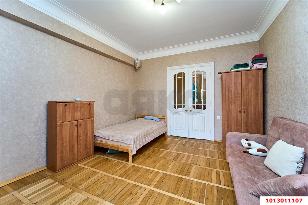 Фото №2: 2-комнатная квартира 52&nbsp;м², 2/4&nbsp;эт. - Краснодар, мкр. Центральный внутригородской округ, ул. Красная, 206
