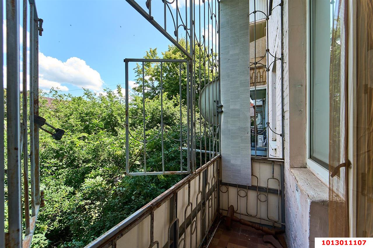 Фото №3: 2-комнатная квартира 52&nbsp;м², 2/4&nbsp;эт. - Краснодар, мкр. Центральный внутригородской округ, ул. Красная, 206