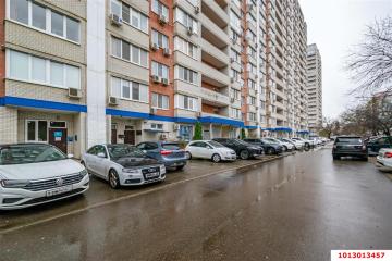 Фото №1: Офисное помещение 26 м², 18 эт. - Краснодар, мкр. Центральный, ул. Фабричная, 10