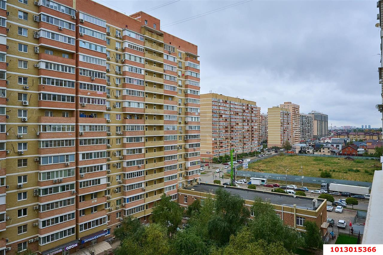 Фото №1: 1-комнатная квартира 45&nbsp;м², 3/17&nbsp;эт. - Краснодар, Прикубанский внутригородской округ, Музыкальный, ЖК Времена Года, мкр. имени Петра Метальникова, ул. Петра Метальникова, 5