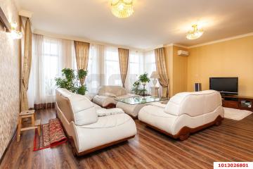 Фото №1: Дом 325 м² + 15.05 сот., 2 эт. - Старокорсунская, мкр. Карасунский внутригородской округ, ул. Набережная, 4