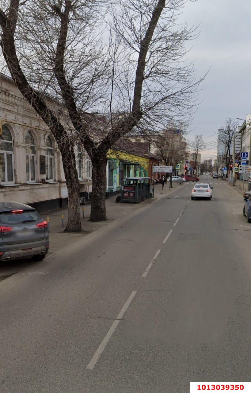 Фото №1: Торговое помещение 30&nbsp;м², 1/1&nbsp;эт. - Краснодар, Западный внутригородской округ, мкр. Центральный, ул. Рашпилевская, 81
