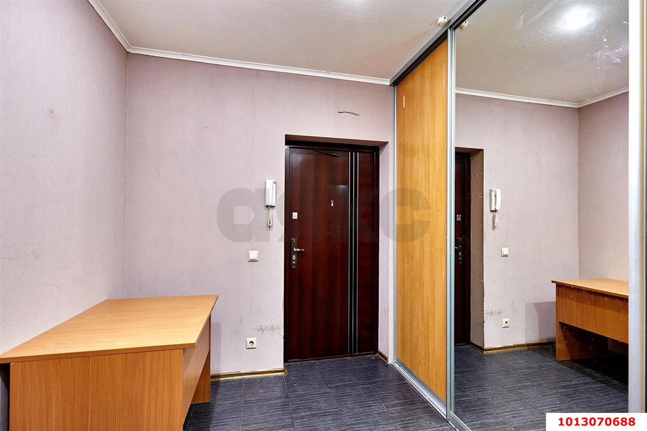 Фото №8: 1-комнатная квартира 51&nbsp;м², 6/12&nbsp;эт. - Краснодар, Западный внутригородской округ, мкр. Центральный, ул. имени Пушкина, 2