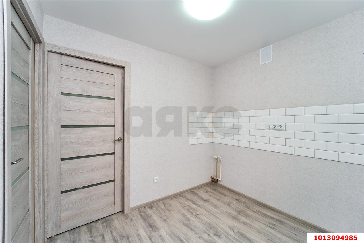 Фото №2: 1-комнатная квартира 32&nbsp;м², 5/5&nbsp;эт. - Краснодар, Прикубанский внутригородской округ, мкр. 9-й километр, ул. Лазурная, 68