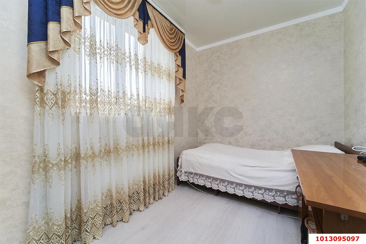 Фото №14: Дом 224&nbsp;м² + 4.1&nbsp;сот., 2&nbsp;эт. - Знаменский, Карасунский внутригородской округ, мкр. СТ Рассвет, ул. Северная, 20