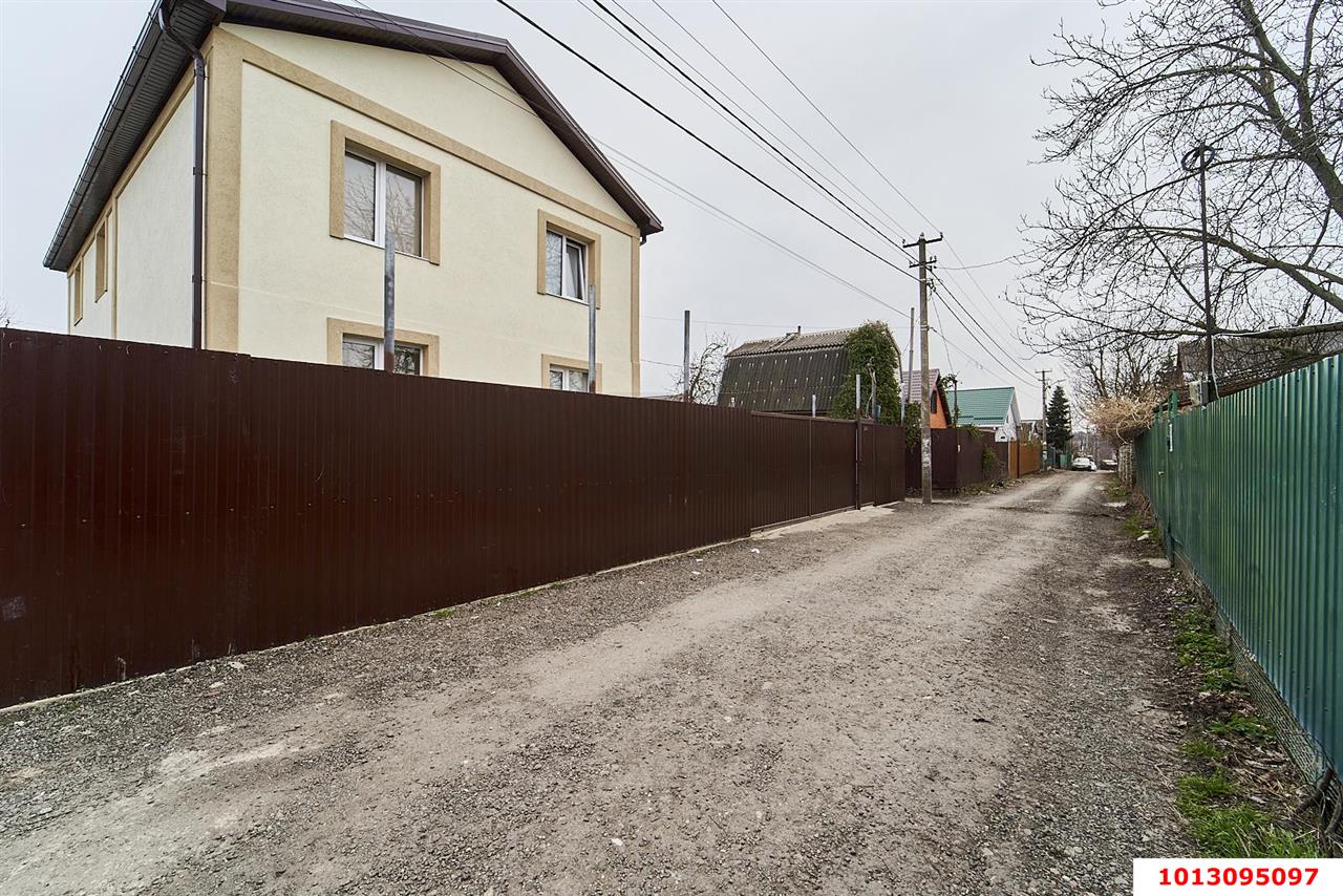 Фото №20: Дом 224&nbsp;м² + 4.1&nbsp;сот., 2&nbsp;эт. - Знаменский, Карасунский внутригородской округ, мкр. СТ Рассвет, ул. Северная, 20