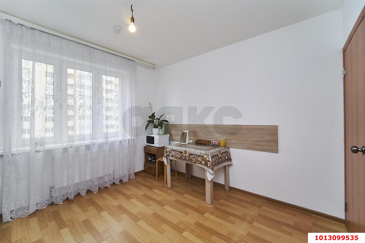 Фото №3: 2-комнатная квартира 70&nbsp;м², 9/16&nbsp;эт. - Краснодар, Прикубанский внутригородской округ, мкр. Микрохирургии глаза, ул. Академика Лукьяненко, 10
