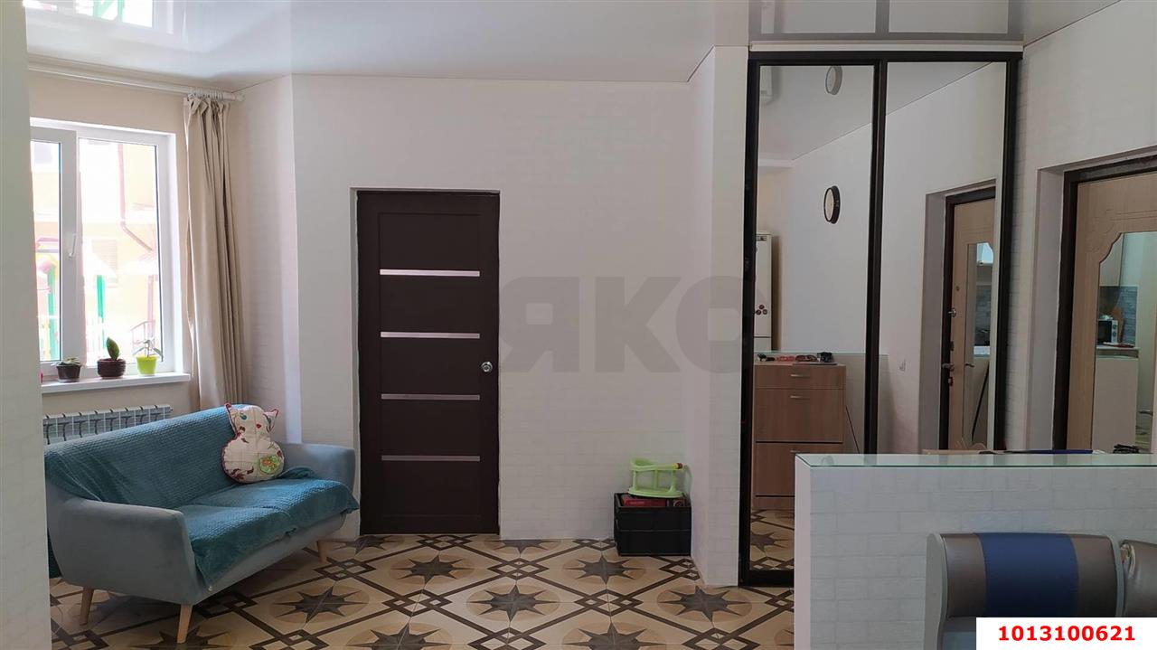 Фото №3: 2-комнатная квартира 75&nbsp;м², 1/9&nbsp;эт. - Краснодар, Прикубанский внутригородской округ, мкр. Музыкальный, ул. имени Мусоргского М.П., 6/1