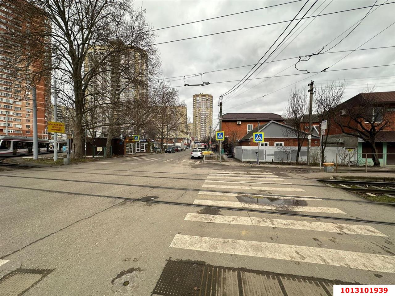 Фото №1: Торговое помещение 380&nbsp;м², 1/3&nbsp;эт. - Краснодар, Прикубанский внутригородской округ, мкр. 40 лет Победы, ул. Декабристов, 66