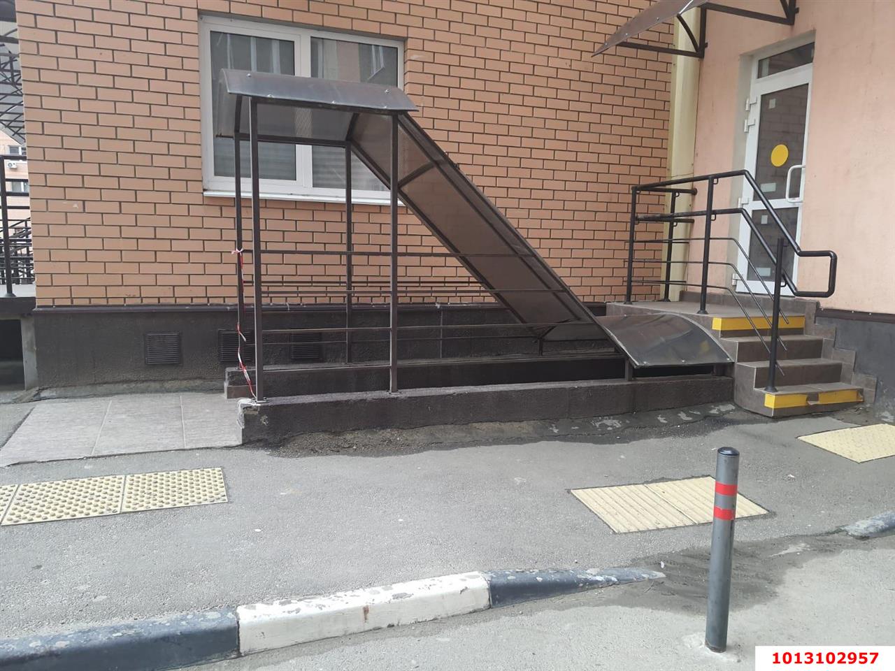 Фото №1: Офисное помещение 299&nbsp;м², 16&nbsp;эт. - Краснодар, Карасунский внутригородской округ, Почтовый, мкр. жилой комплекс Авиатор, ул. имени Валерия Гассия, 2