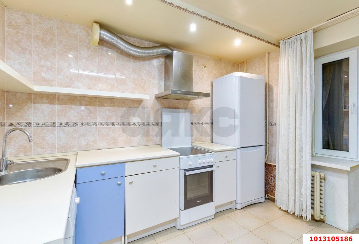 Фото №1: 4-комнатная квартира 78&nbsp;м², 4/9&nbsp;эт. - Краснодар, Прикубанский внутригородской округ, мкр. Фестивальный, ул. имени Тургенева, 183
