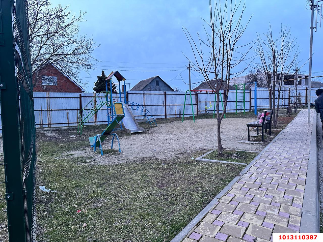 Фото №4: Дом 148&nbsp;м² + 2&nbsp;сот., 2&nbsp;эт. - Динская, мкр. Северный, ул. 70 лет Октября, 74/1И