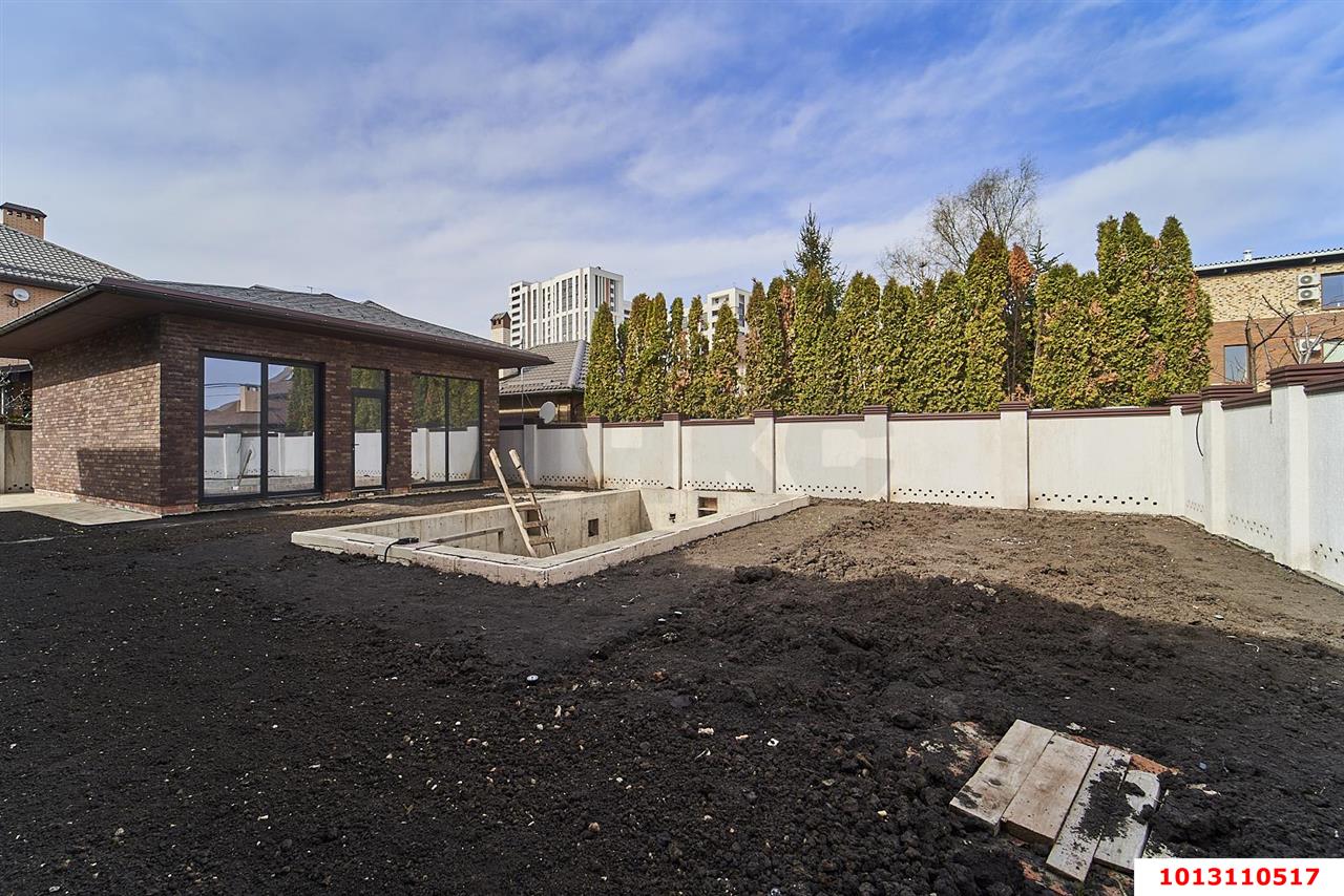 Фото №3: Дом 304&nbsp;м² + 10&nbsp;сот., 2&nbsp;эт. - Краснодар, Прикубанский внутригородской округ, мкр. 2-я Площадка, ул. Генеральная, 19