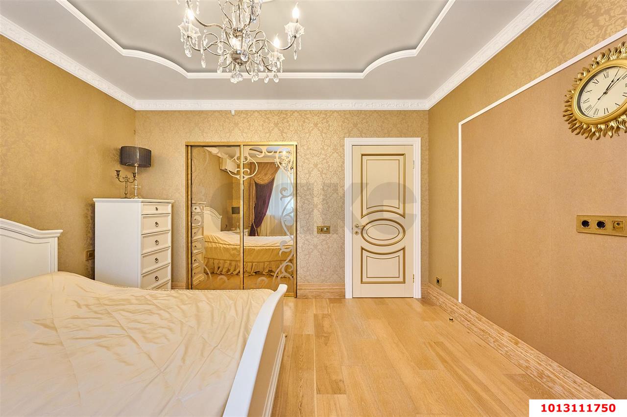 Фото №4: 2-комнатная квартира 76&nbsp;м², 18/19&nbsp;эт. - Краснодар, Западный внутригородской округ, мкр. Центральный, ул. Кубанская набережная, 64