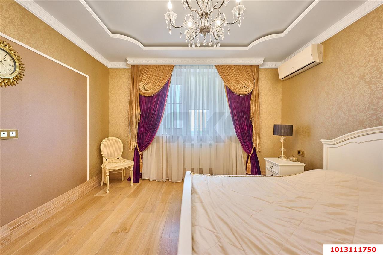Фото №3: 2-комнатная квартира 76&nbsp;м², 18/19&nbsp;эт. - Краснодар, Западный внутригородской округ, мкр. Центральный, ул. Кубанская набережная, 64