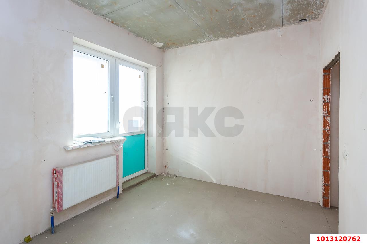 Фото №4: 2-комнатная квартира 60&nbsp;м², 1/16&nbsp;эт. - Краснодар, Западный внутригородской округ, мкр. Юбилейный, ул. 70-летия Октября, 1/2